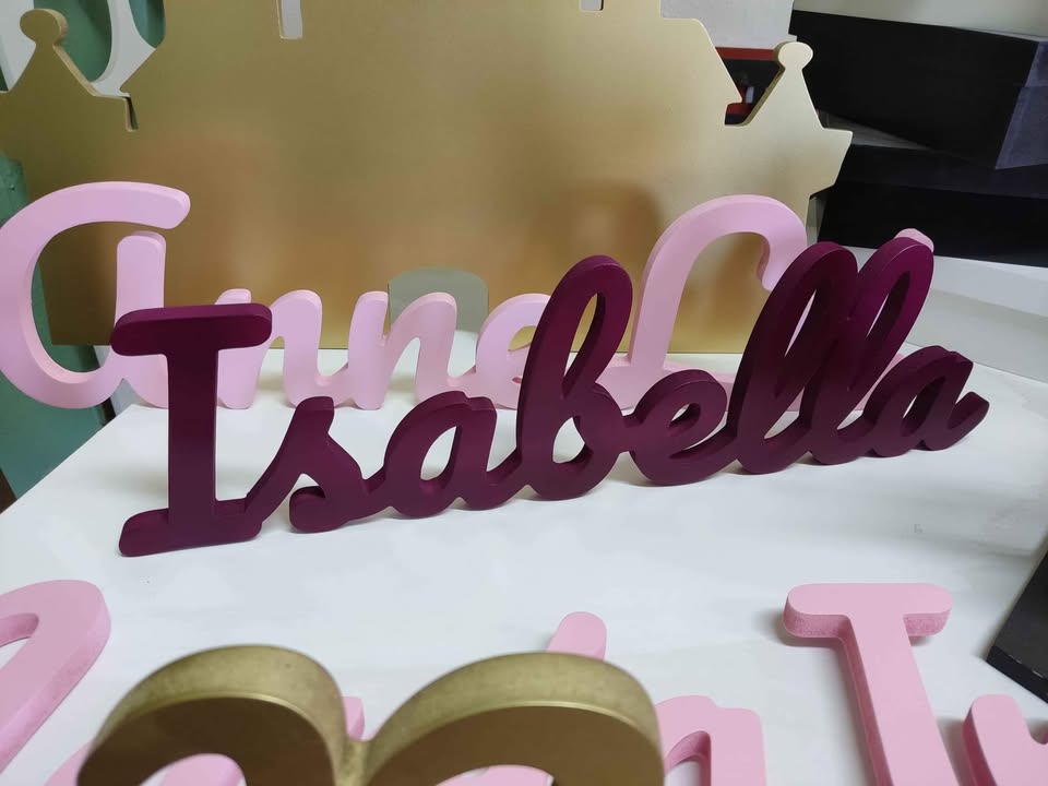 Nombresito Isabella en vino